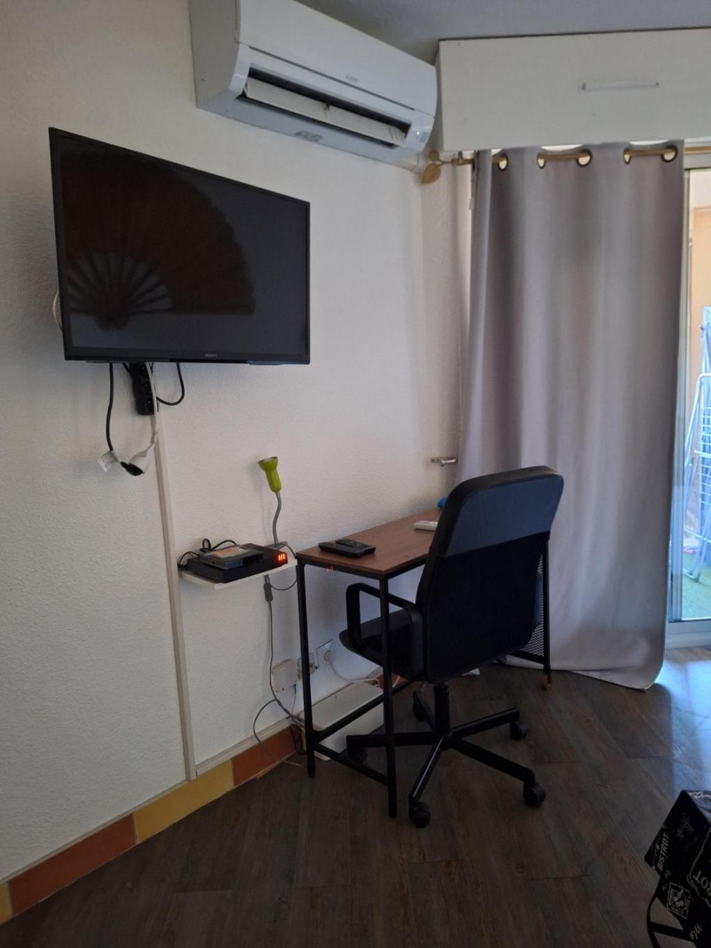 Appartement Au Lagon Bleu A Frejus, Garage, Tennis & Piscine 1200 M2 Екстер'єр фото